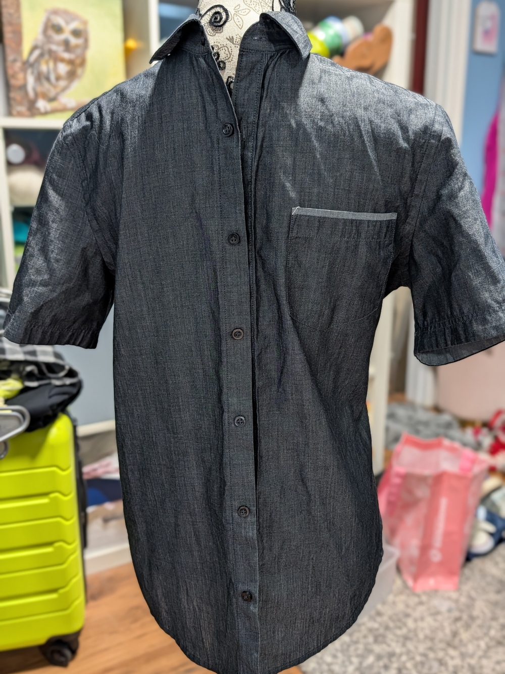 Axist Short-Sleeve Button-Down